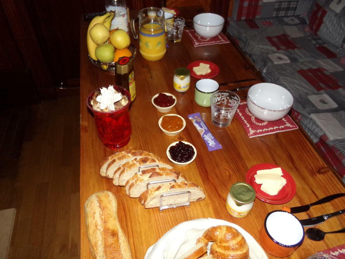 フロンティニャン Ibaia Le Bonheur Bed & Breakfast エクステリア 写真